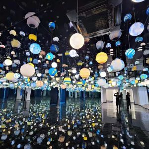 Duckkoko Garden Lights Solar Moon Lamp Outdoor Full Moon Lamp for Porch Yard Lawn Patio